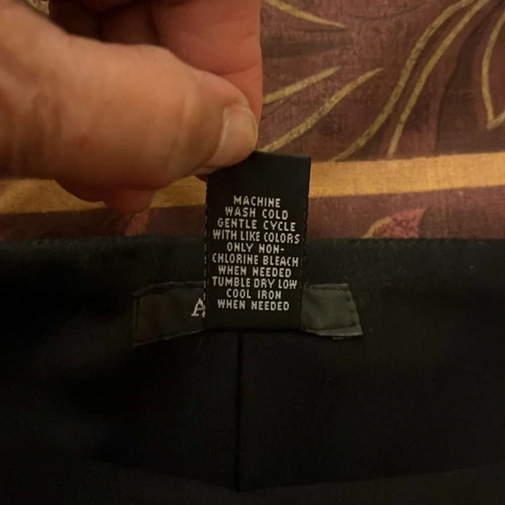 New black rayon/nylon/spandex wide leg pants from Macys - Picture 4 of 5
